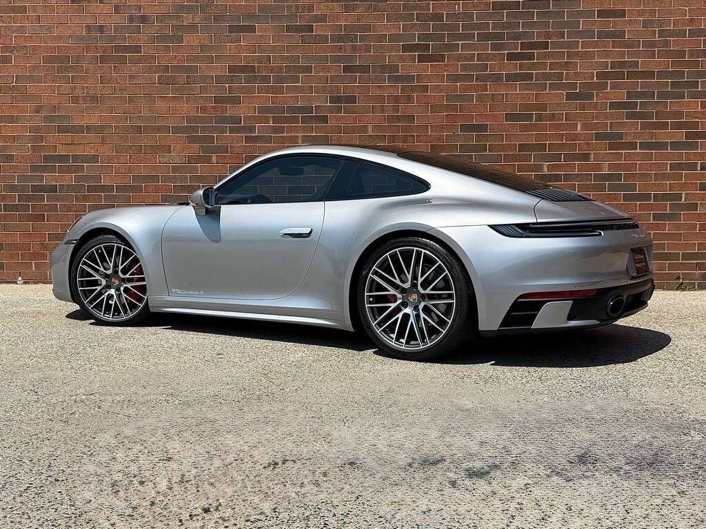 2023 Porsche 911 S photo 3