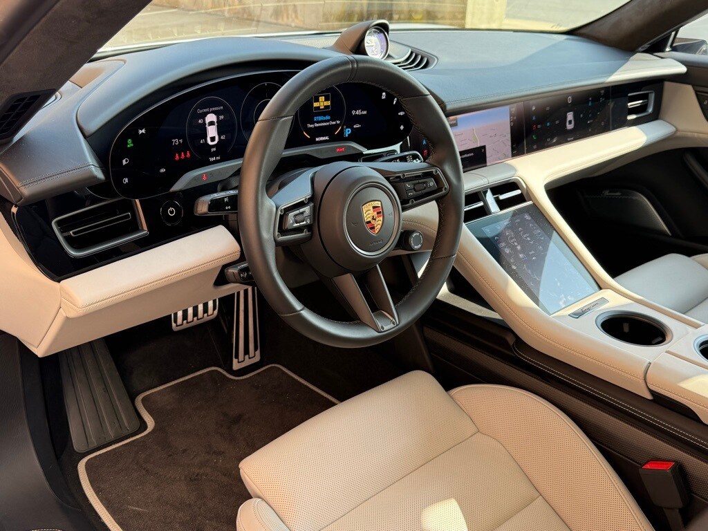 2024 Porsche Taycan Turbo S photo 3