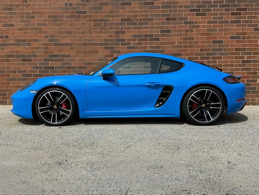 Used 2024 Porsche 718 S with VIN WP0AB2A8XRK264228 for sale in Freeport, NY