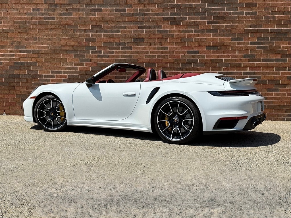 2022 Porsche 911 Turbo S Cabriolet photo 3