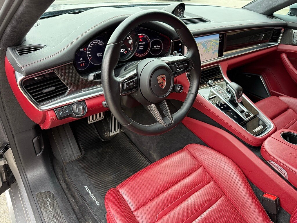 2023 Porsche Panamera Turbo S photo 4