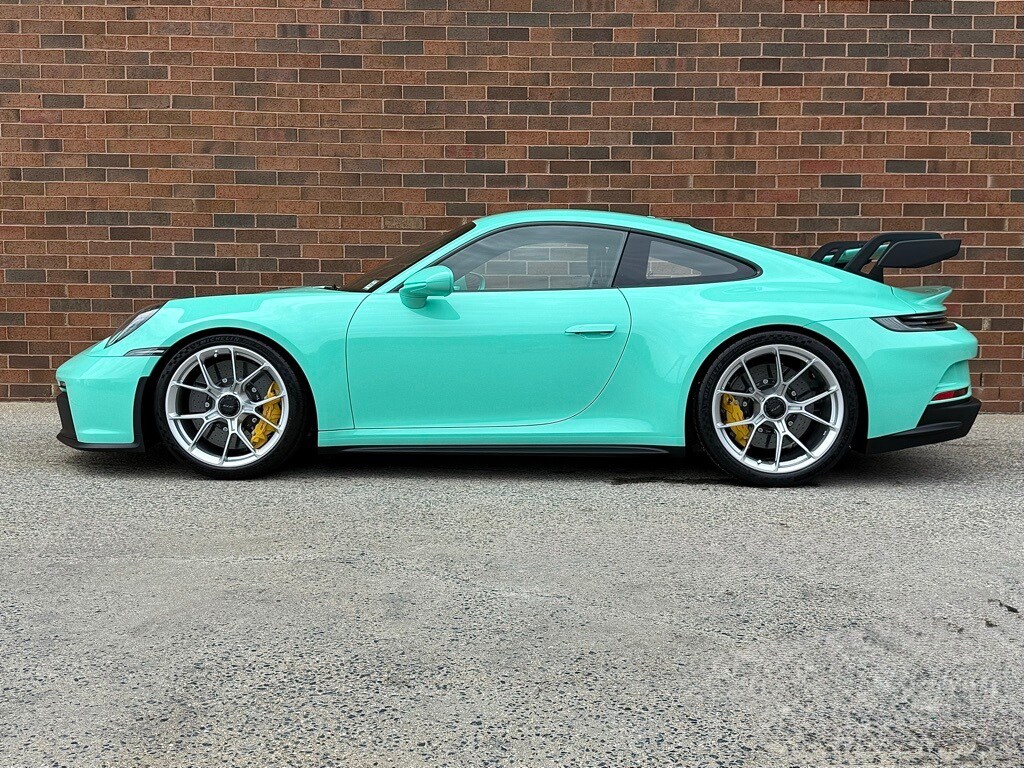 2024 Porsche 911 GT3 photo 2