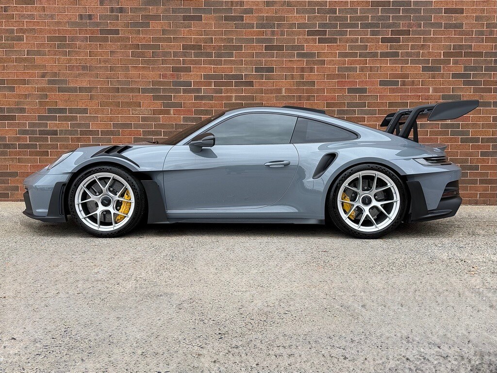 2024 Porsche 911 GT3 RS photo 2