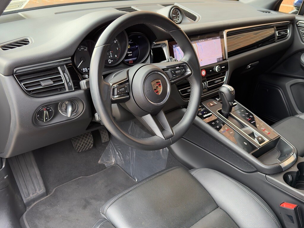 Used 2025 Porsche Macan SUV