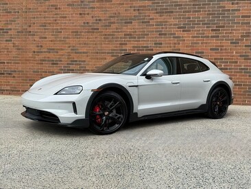 2025 Porsche Taycan Cross Turismo 4S Wagon