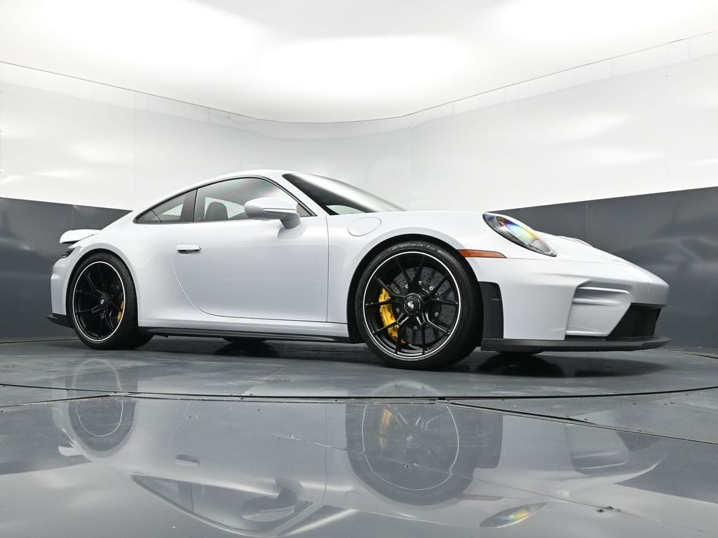 2025 Porsche 911 GT3 - Photo 26