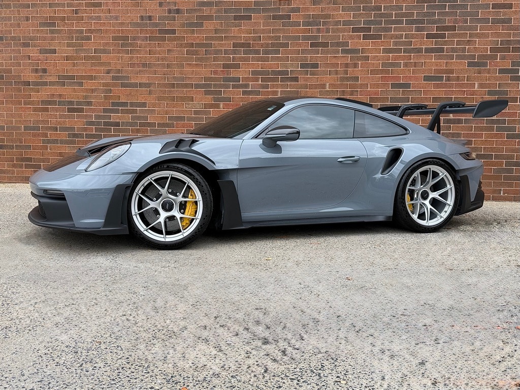 2024 Porsche 911 GT3 RS's photo