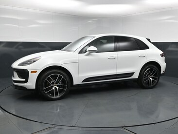 2026 Porsche Macan SUV