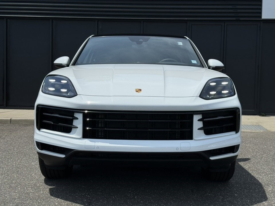 Certified 2024 Porsche Cayenne Coup Base with VIN WP1BA2AY3RDA55049 for sale in Freeport, NY