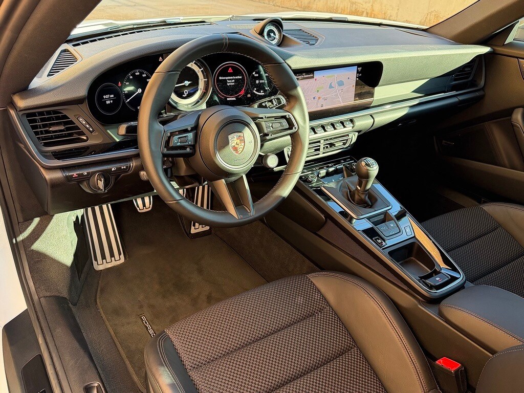 2024 Porsche 911 T photo 4