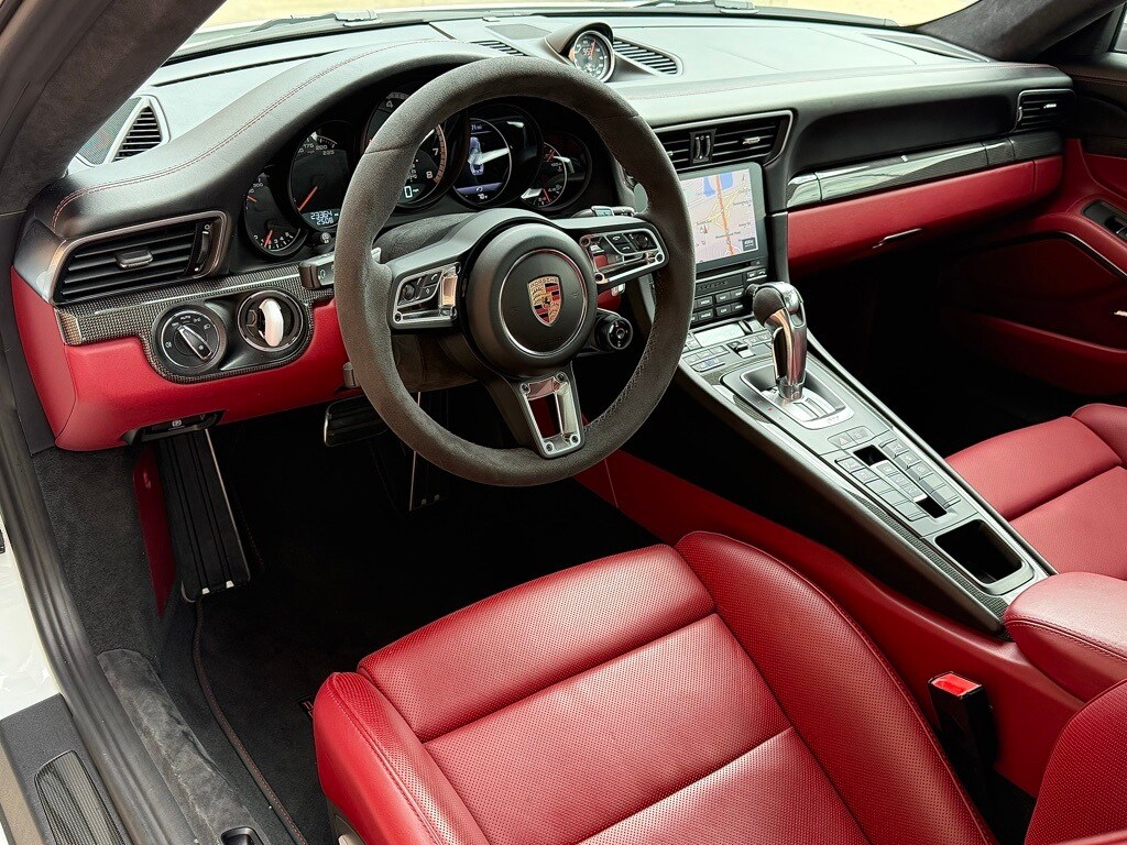 2019 Porsche 911 Turbo S photo 4
