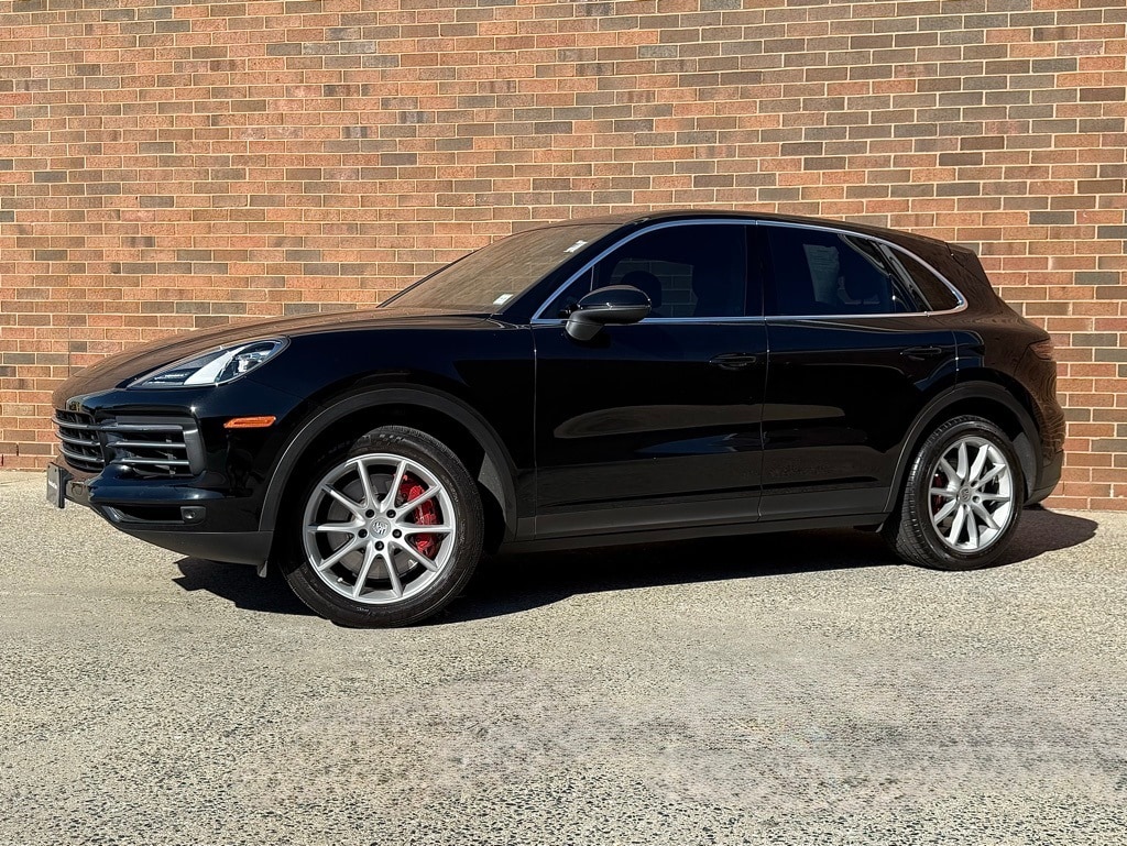2022 Porsche Cayenne Base