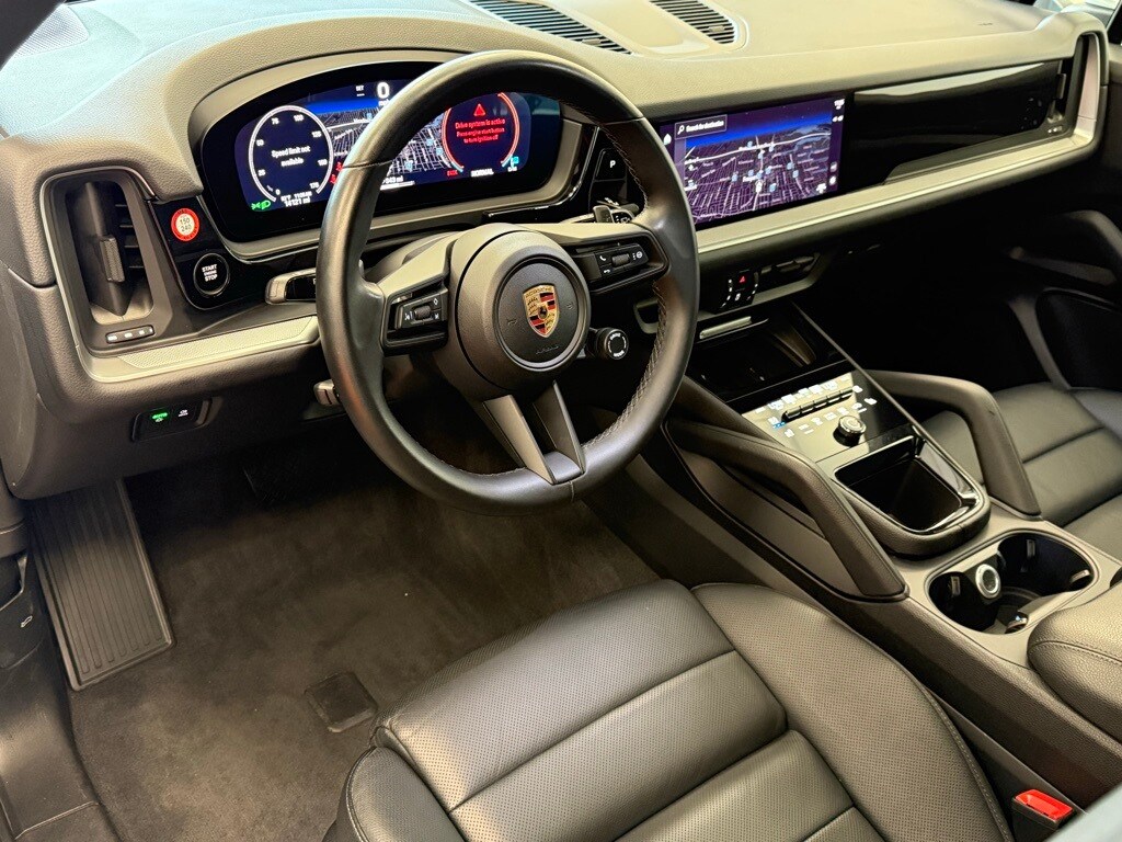 2024 Porsche Cayenne photo 4