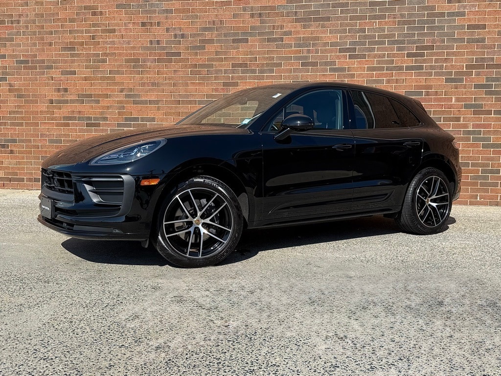 2024 Porsche Macan Base