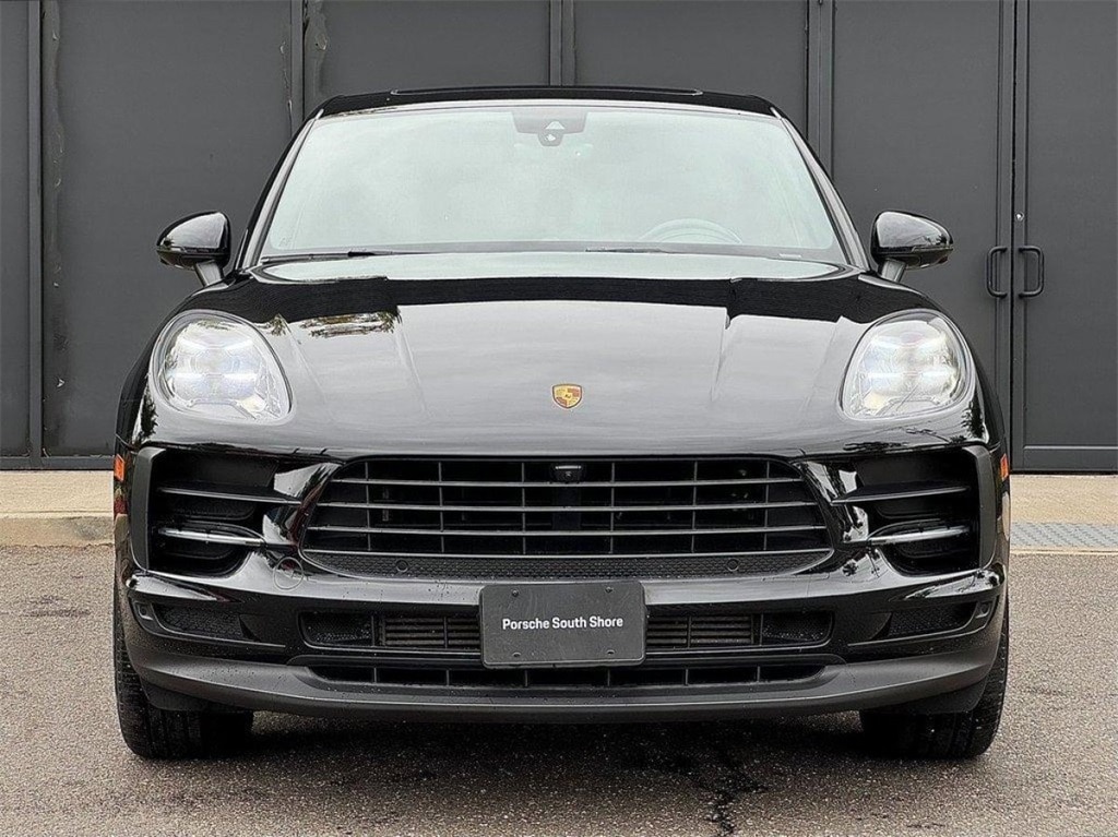 Certified 2021 Porsche Macan Base with VIN WP1AA2A59MLB12161 for sale in Freeport, NY