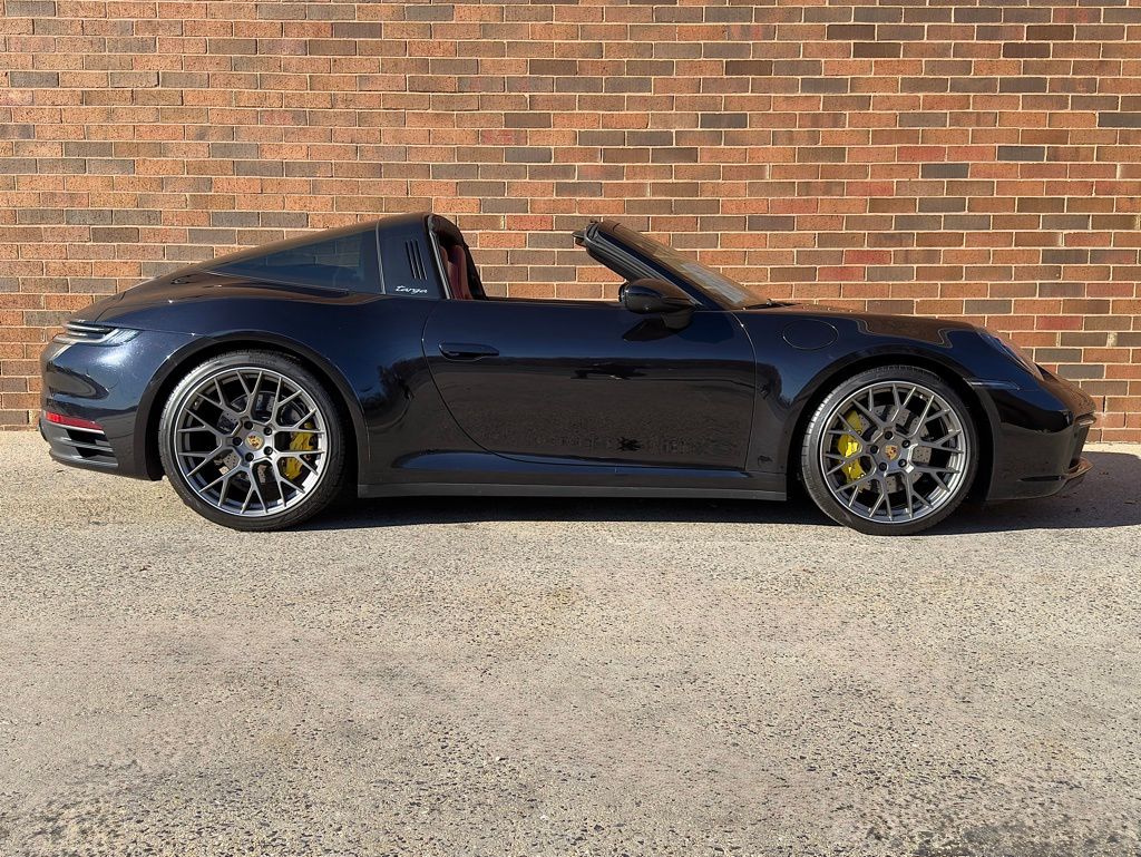 2021 Porsche 911 S - Photo 8