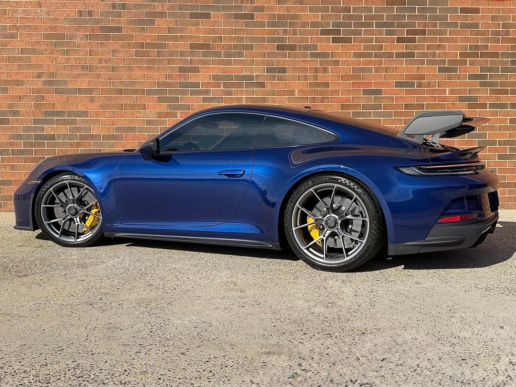 2024 Porsche 911 GT3 Touring photo 3