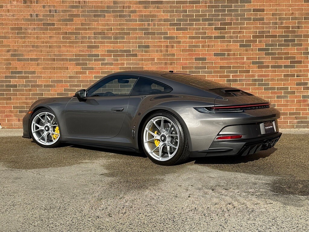 2023 Porsche 911 GT3 photo 3