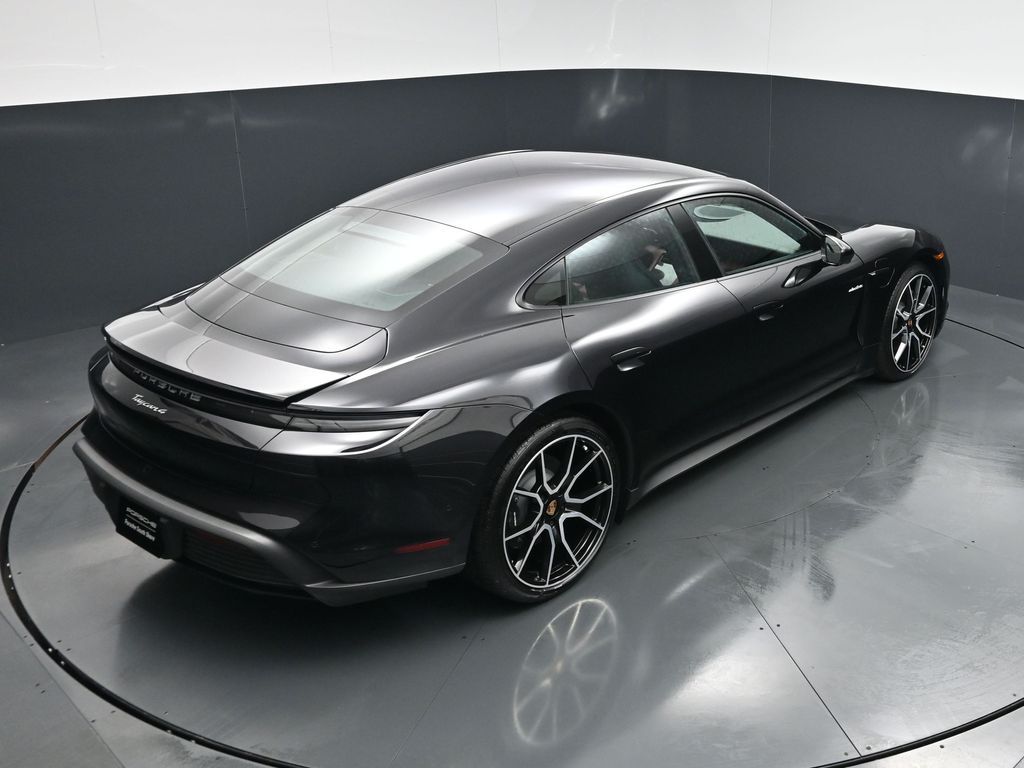 2025 Porsche Taycan Base - Photo 20