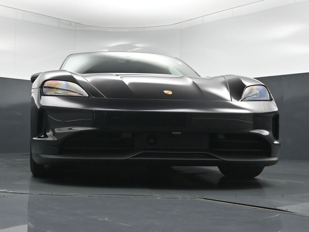 2025 Porsche Taycan Base - Photo 31