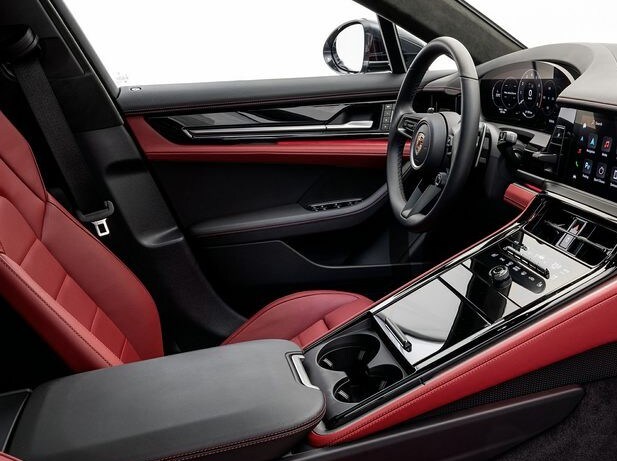 Porsche Panamera interior