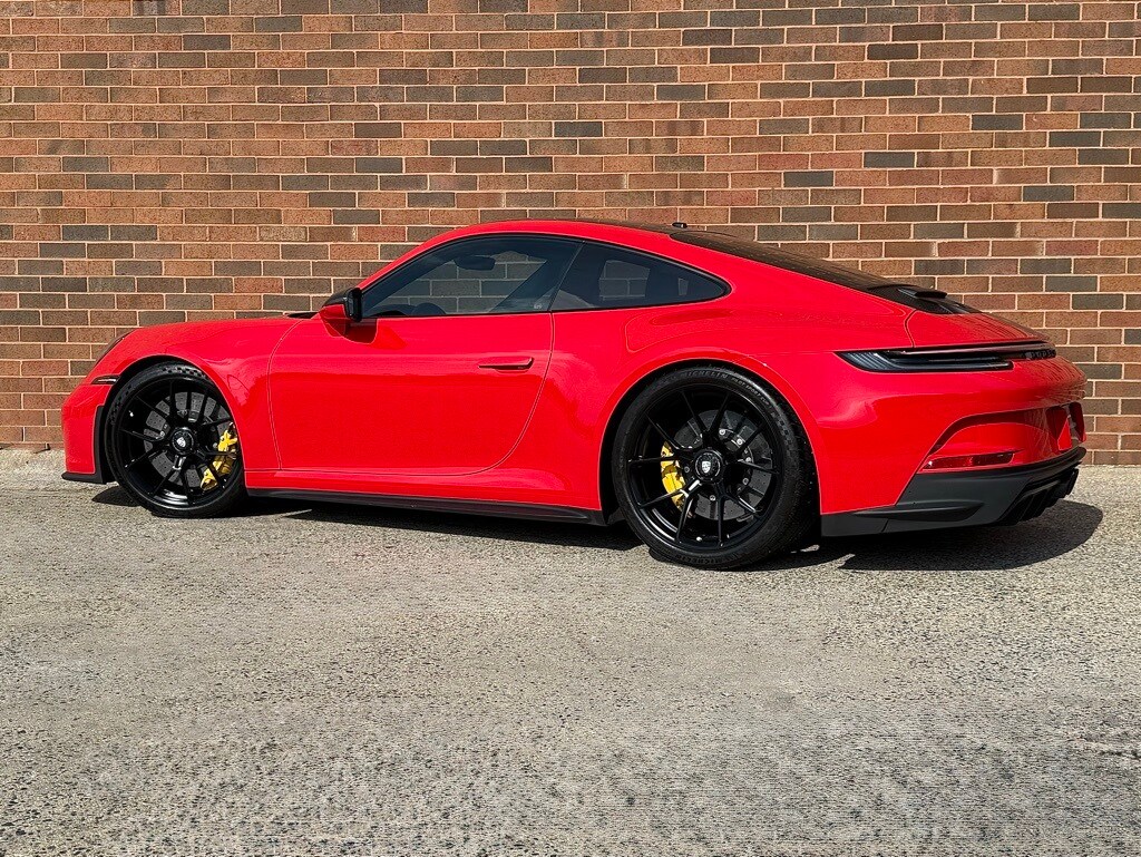 2024 Porsche 911 GT3 Touring photo 3