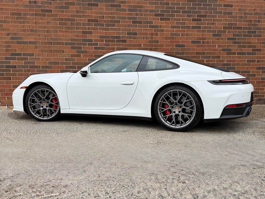2025 Porsche 911 S photo 3