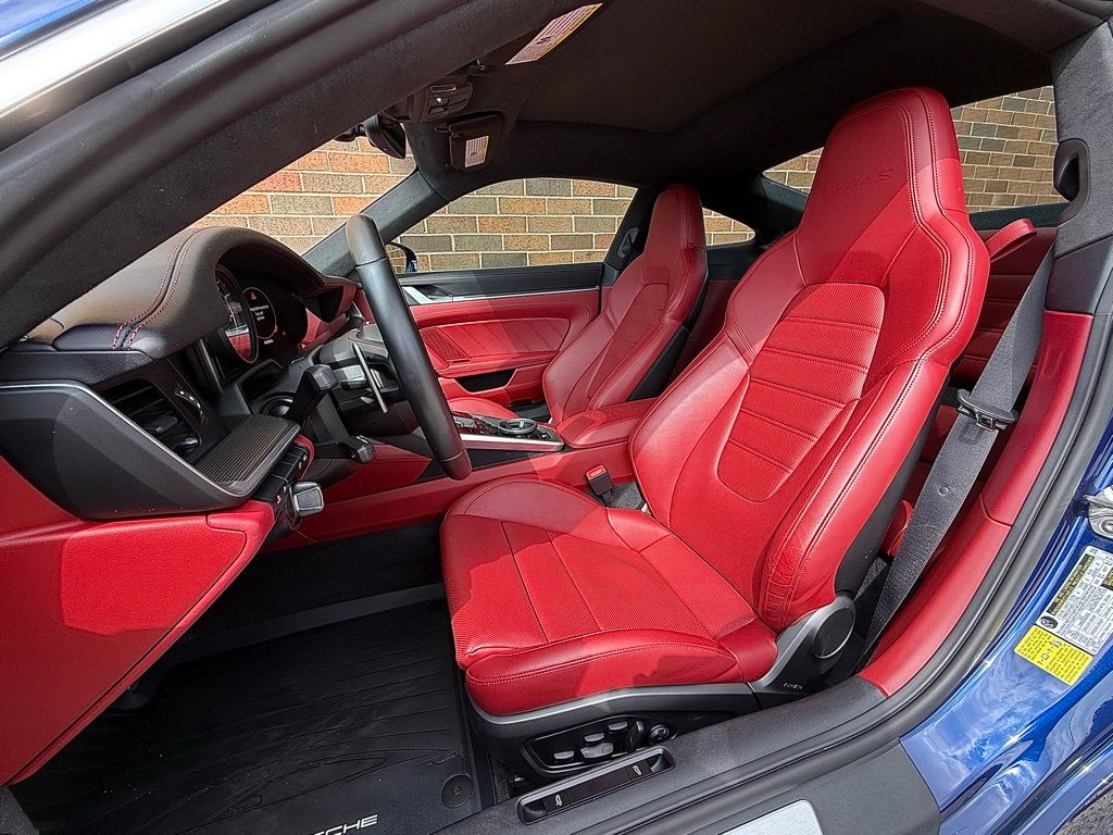 2022 Porsche 911 Turbo S - Photo 5