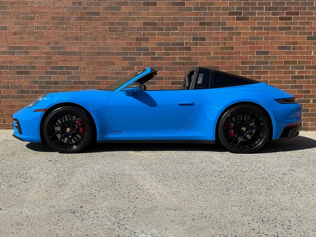 2023 Porsche 911 Targa 4S 4 GTS photo 2