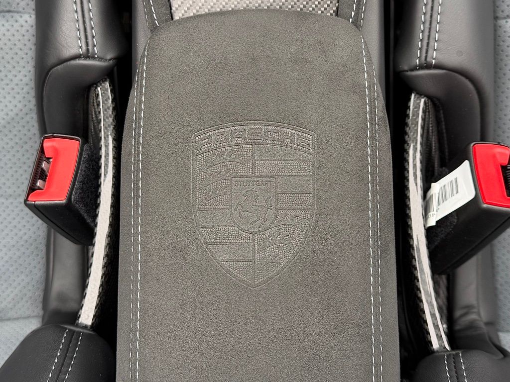 2024 Porsche 718 Spyder RS - Photo 18