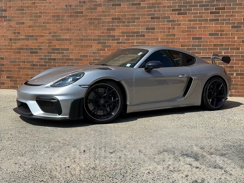 2023 Porsche 718 Cayman GT4 RS