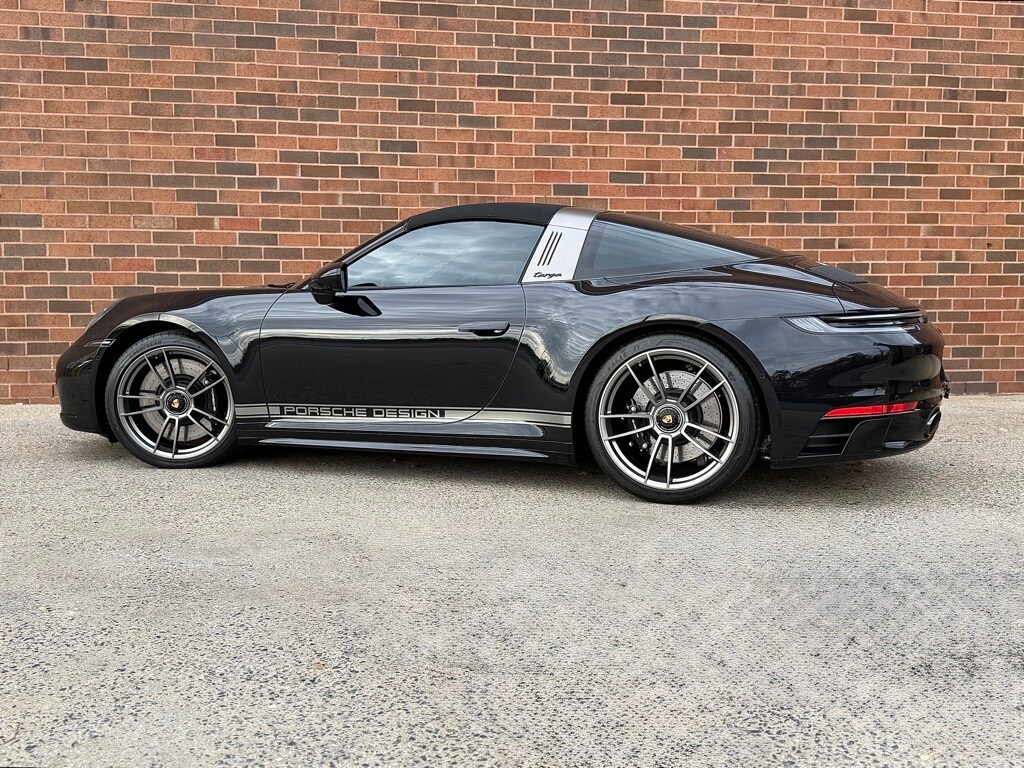 2023 Porsche 911 Targa 4S 4 GTS photo 3