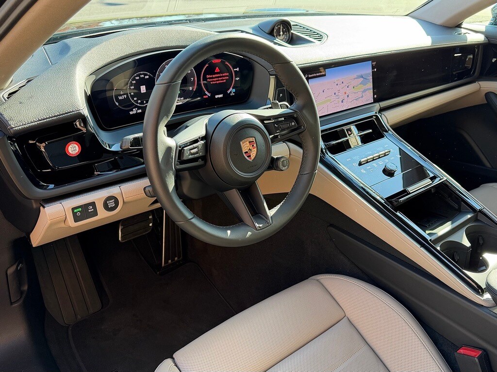 2025 Porsche Panamera E-Hybrid 4S photo 4