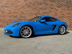 2025 Porsche 718 Cayman GTS Coupe