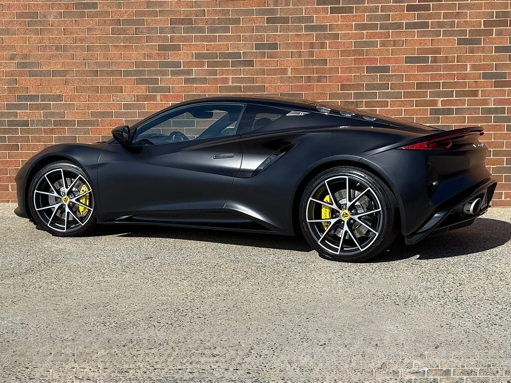2024 Lotus Emira First Edition photo 3