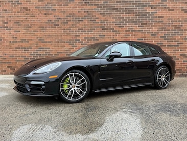 2022 Porsche Panamera E-Hybrid Sport Turismo 4 Wagon