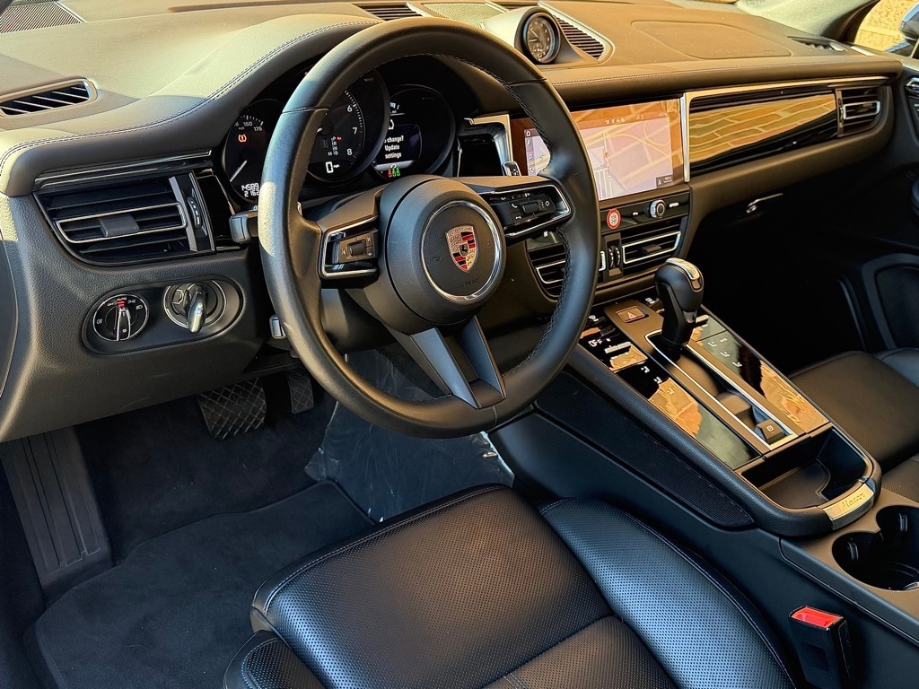 Certified 2025 Porsche Macan SUV
