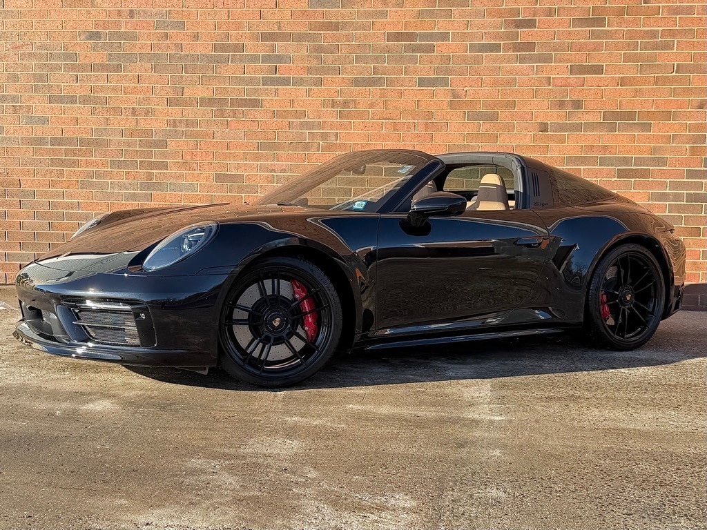 2024 Porsche 911 GTS's photo