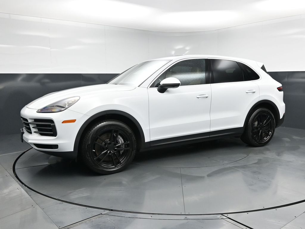 2023 Porsche Cayenne Platinum Edition's photo