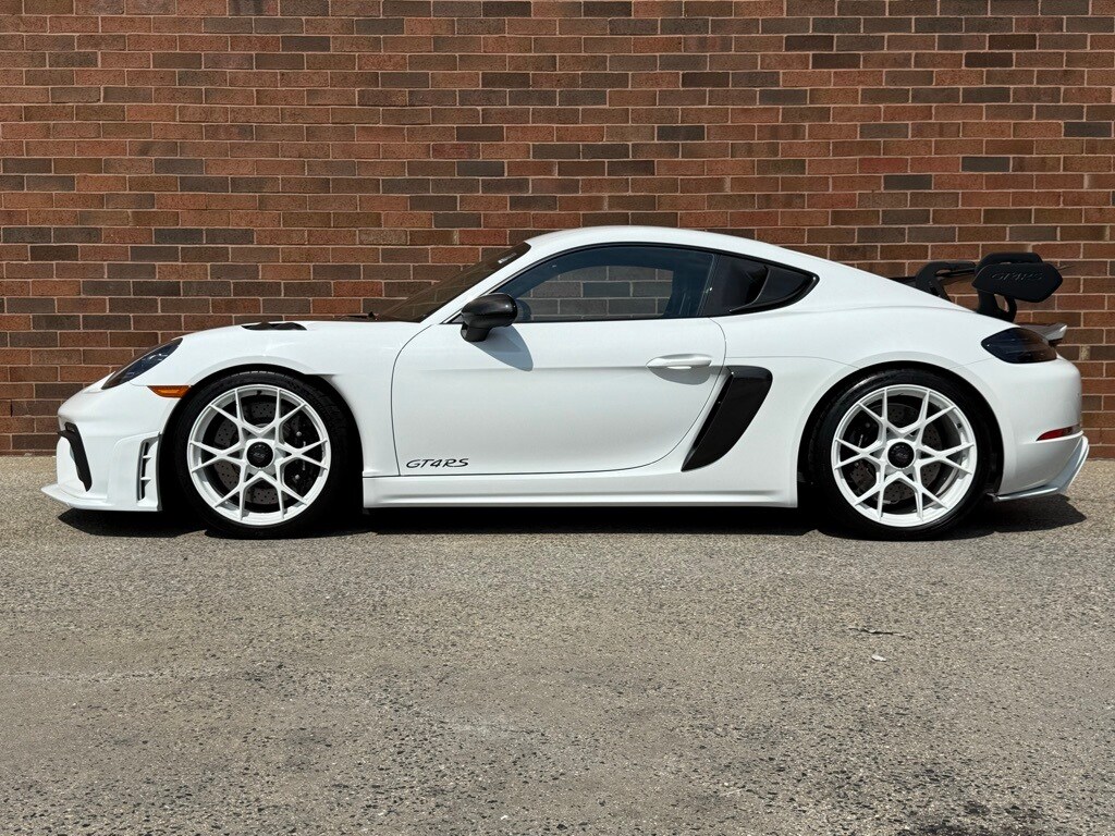 2024 Porsche Cayman GT4 RS photo 2