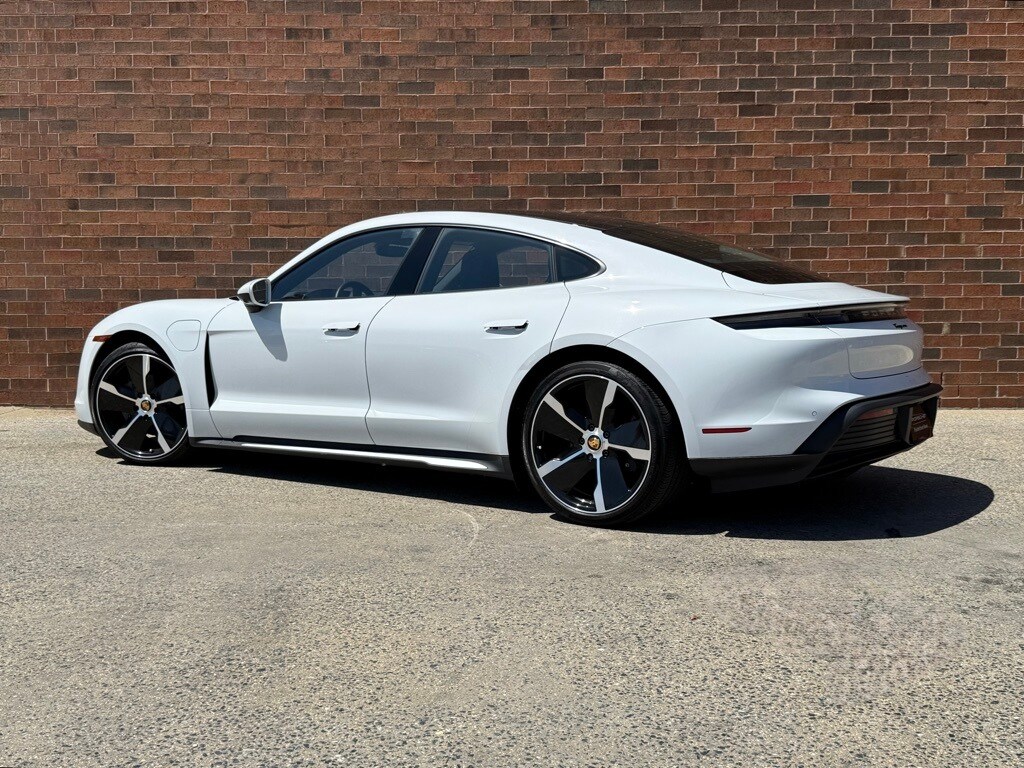 2023 Porsche Taycan Base photo 3
