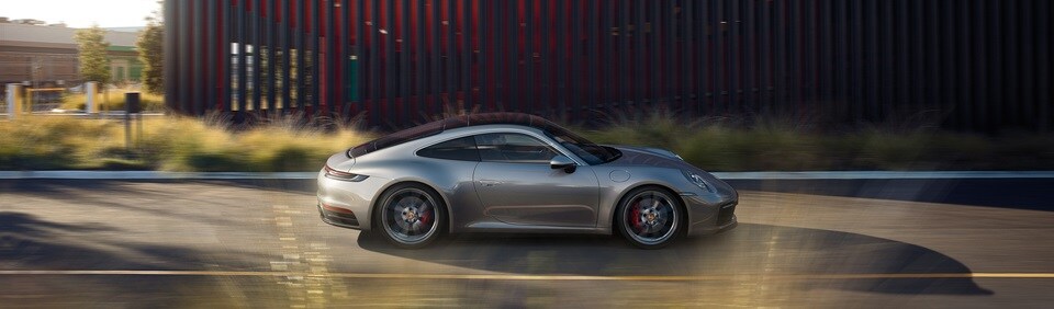 2022-Porsche-911-CarreraS-Coupe