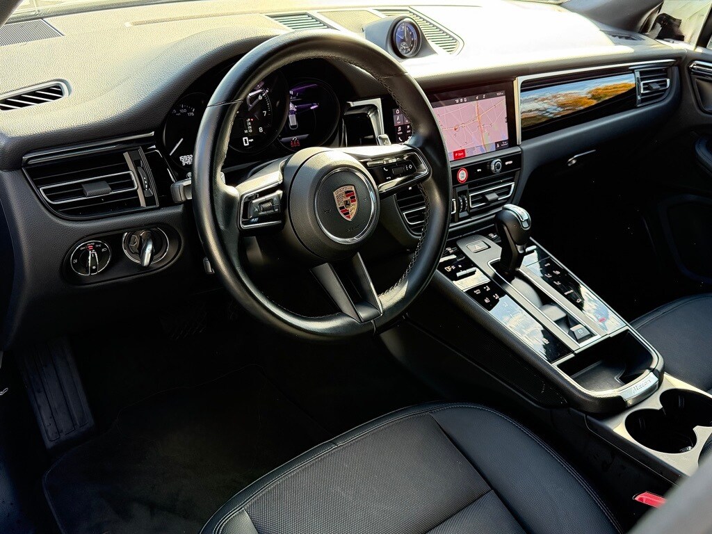 2024 Porsche Macan photo 4