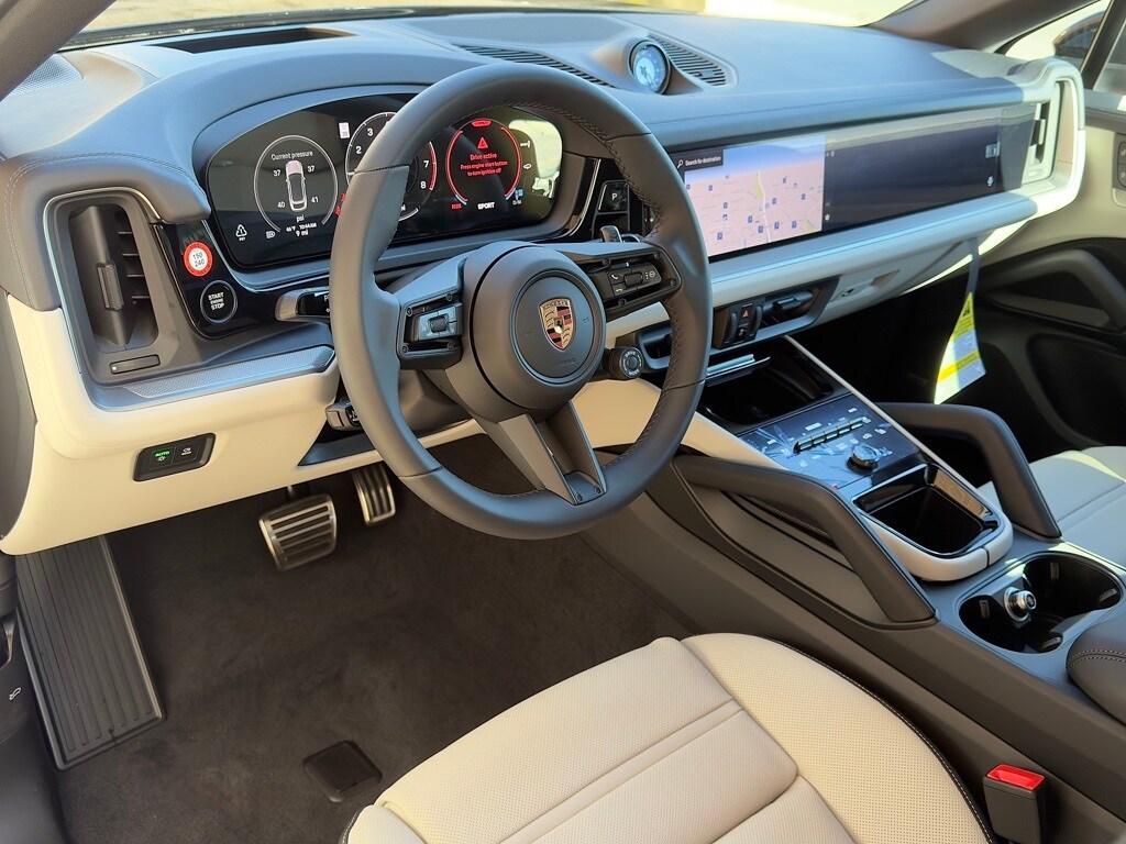 2026 Porsche Cayenne S E-Hybrid Coupe photo 4