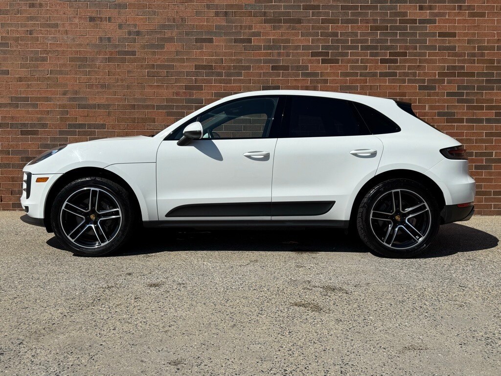 2020 Porsche Macan S photo 2