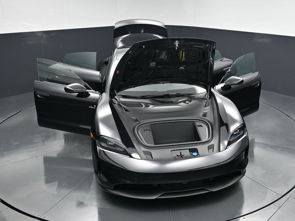 2025 Porsche Taycan Base - Photo 32