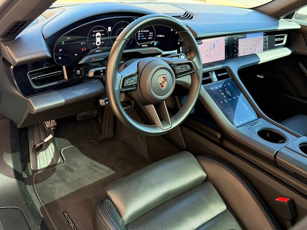 2024 Porsche Taycan Turbo photo 4