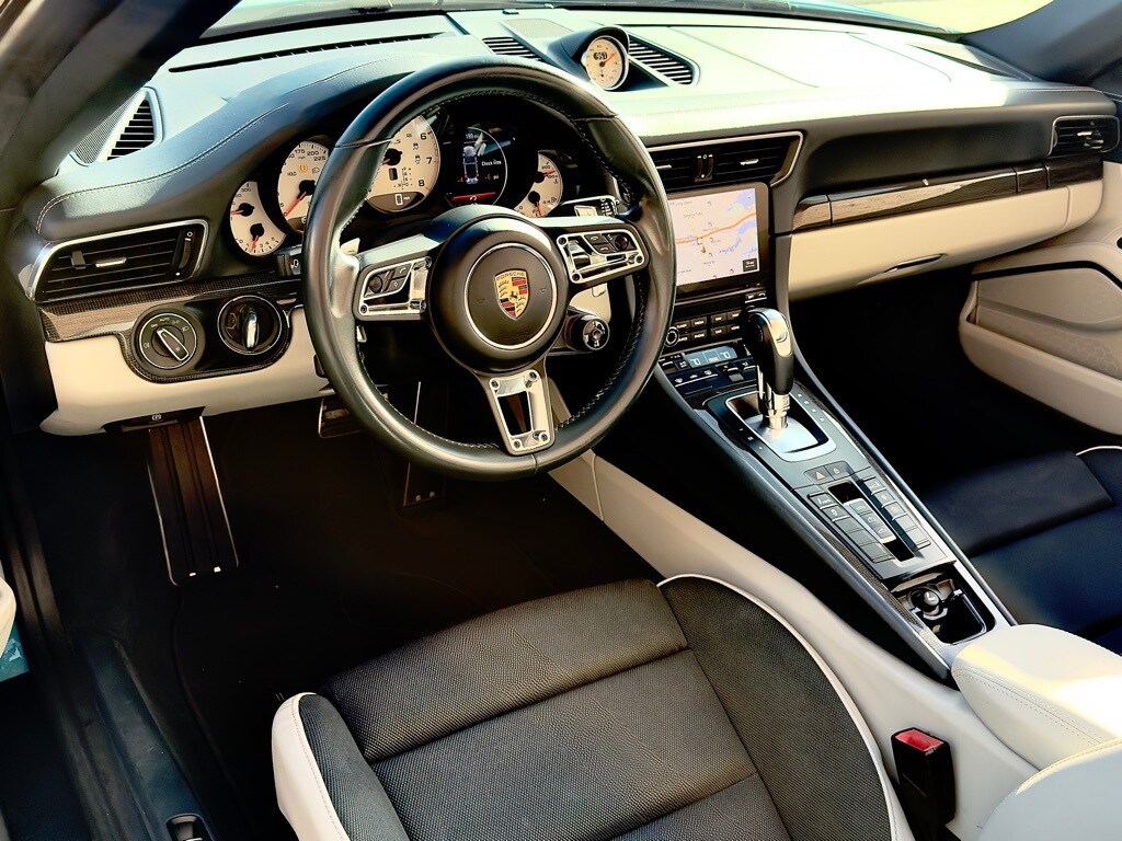 2019 Porsche 911 Turbo S Cabriolet photo 4