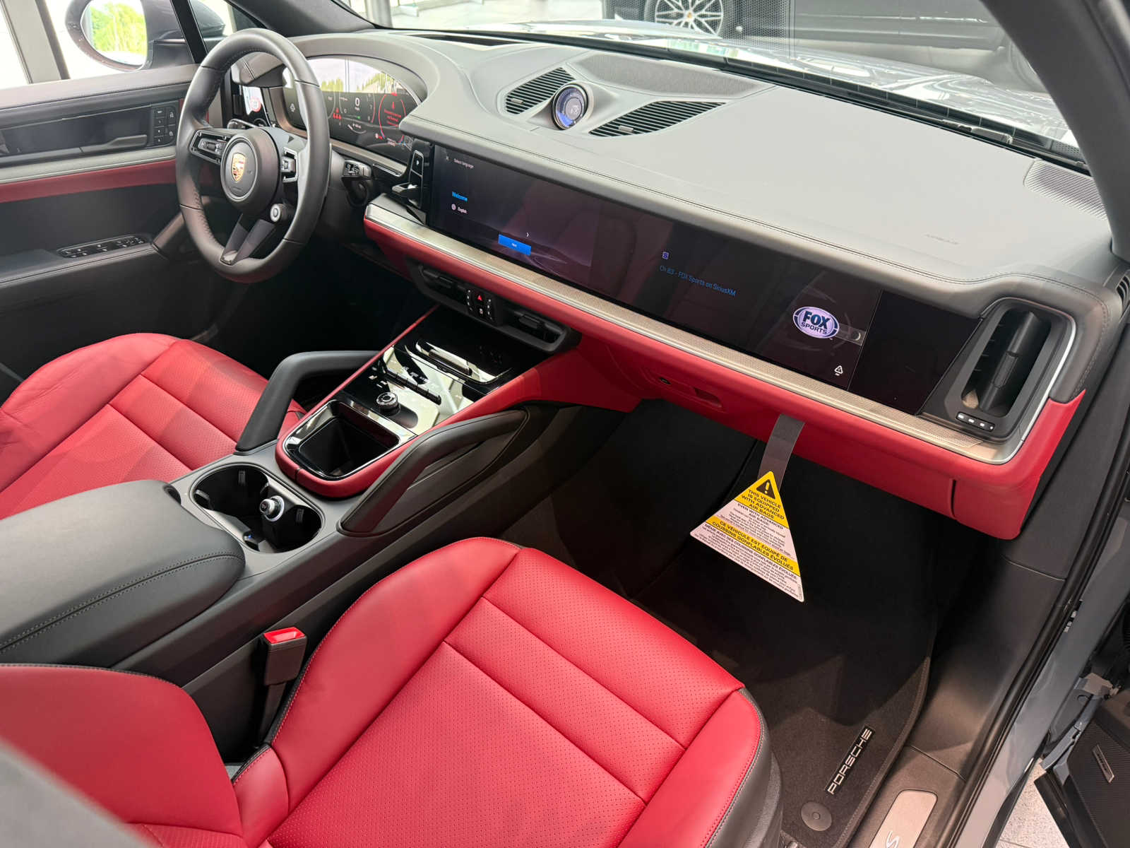 2026 Porsche Cayenne S E-Hybrid - Photo 16