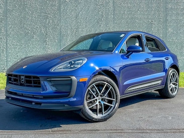 2025 Porsche Macan SUV